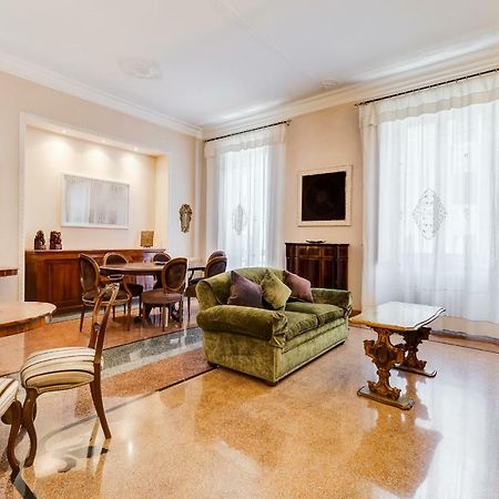 Tibullo - Classic & Elegant Rome Center Apartment エクステリア 写真